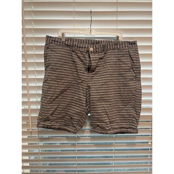 Old Navy Striped Shorts - Size 40 - Picture 1 of 5